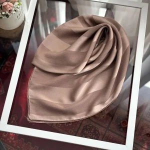 روسری ابریشم ویکتوریا